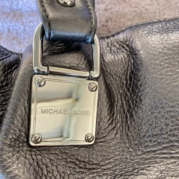 Michael Kors Black Pebbled Leather Drawstring Shoulder Tote Bag - Picture 2 of 8